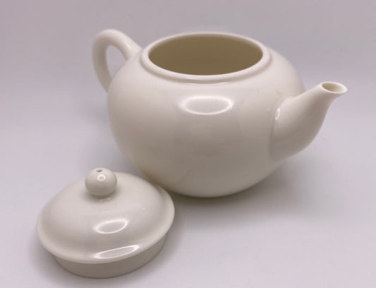Classic Ivory Porcelain Shui Ping 225ml