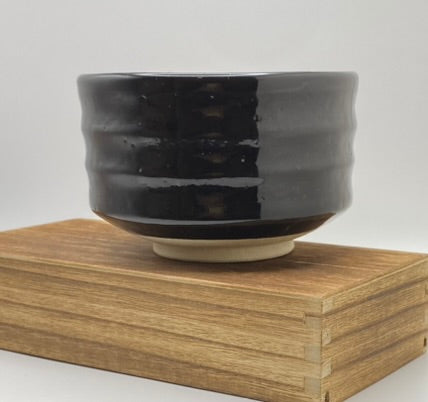 Black & White Glaze on White Clay Hand Painted Blowing Leaves Handmade Chawan Matcha Bowl (Large)