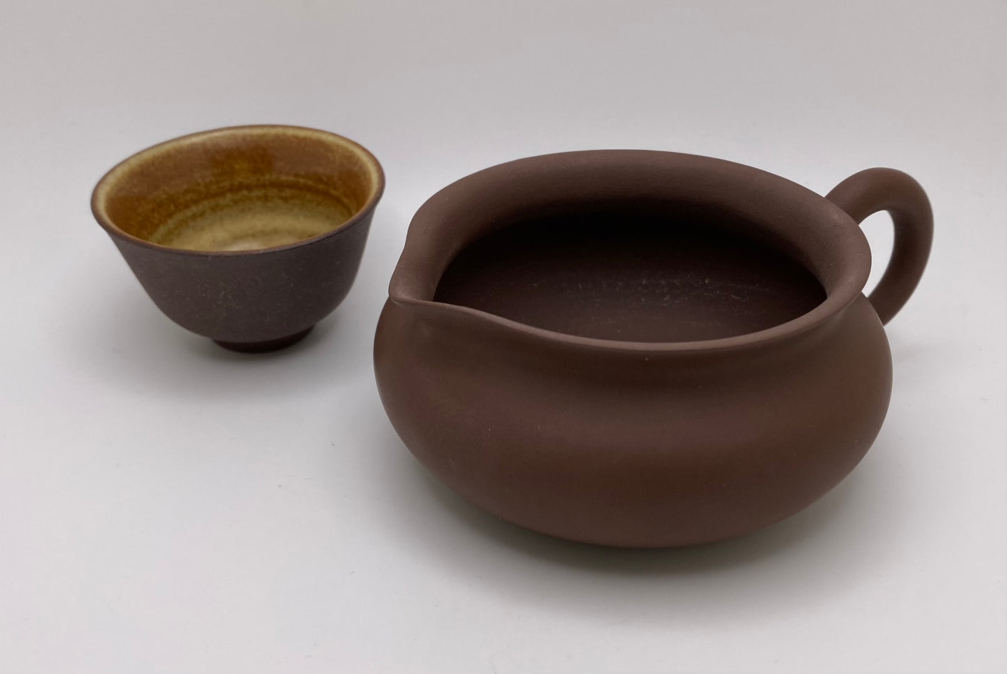 Vintage Low Purple Clay Pitcher (Gong Dao Bei) 140ml