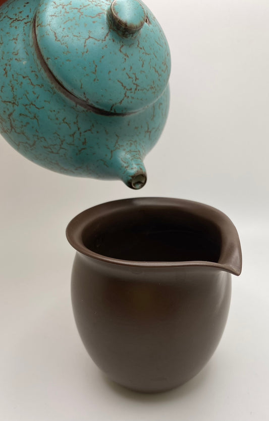 Elegant Handleless Purple Clay Pitcher (Gong Dao Bei) 150ml