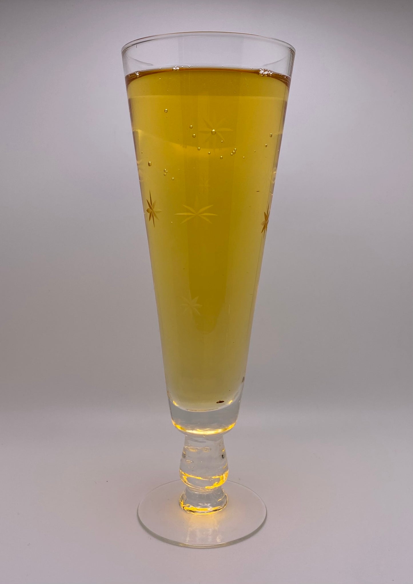 "White Apricot Curls" Organic White Tea