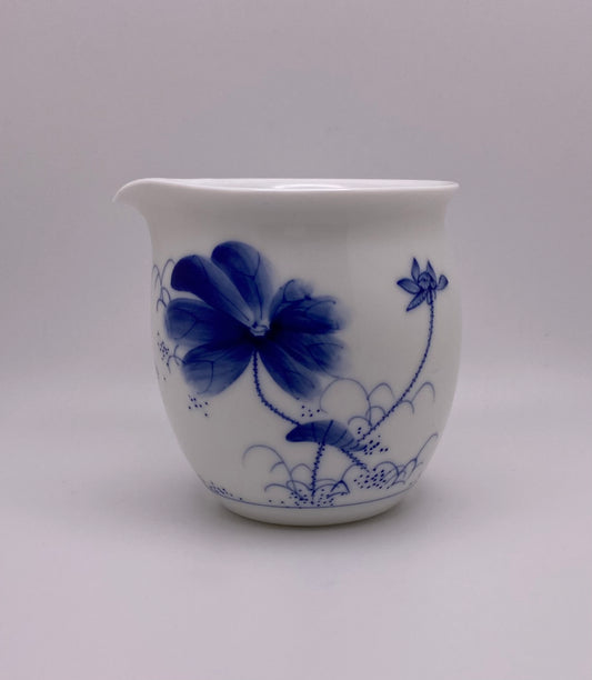 Blue Lotus Hand Painted Porcelain Gong Dao Bei 220ml 