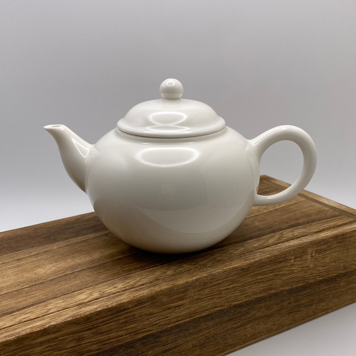 Classic Ivory Porcelain Shui Ping 160ml