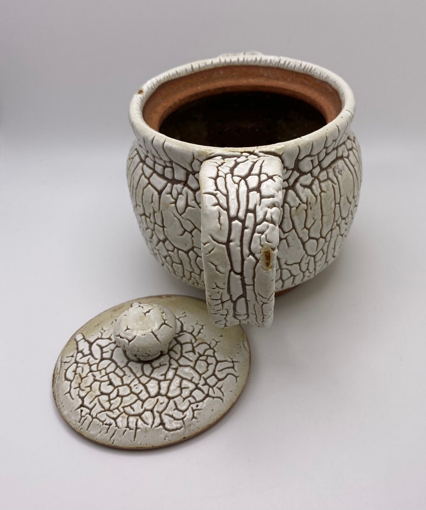 Kairagi White Hagi Ware Back Handle Tea Pot by Mukuhara Kashun