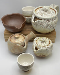 Kairagi White Hagi Ware Back Handle Tea Pot by Mukuhara Kashun