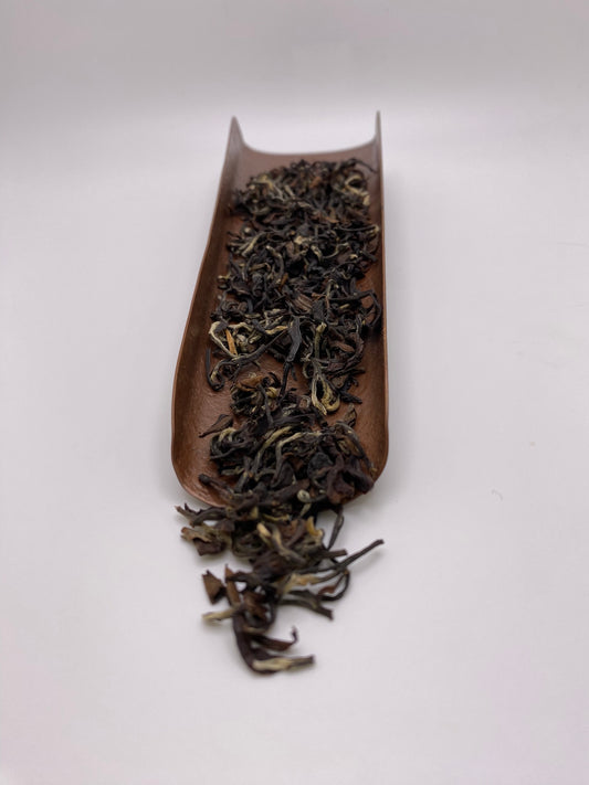 "Leafhopper Queen" Eastern Beauty Organic Oolong 