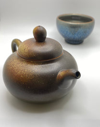 Bai Mu Quan's Handmade Ash Glazed Yellow Clay Gourd Shaped Tea Pot 160ml