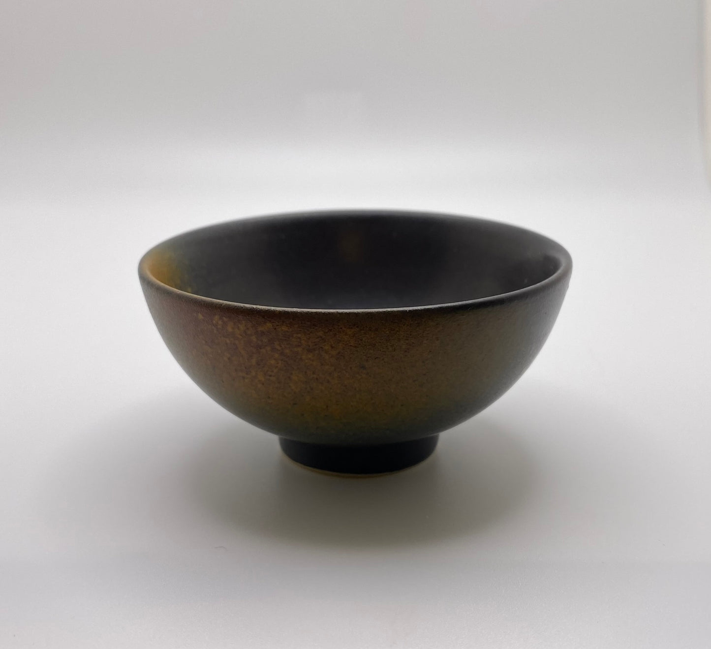 Bai Mu Quan's Handmade Ash Glazed Half-Moon Tea Cup 60ml